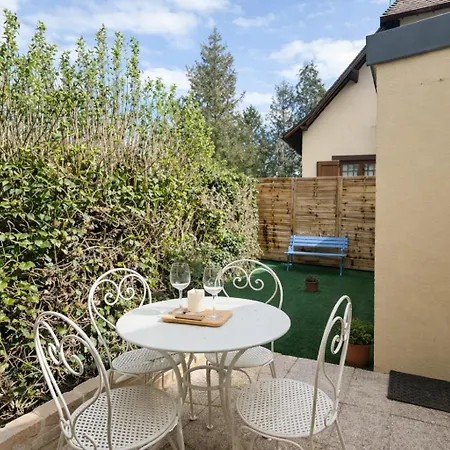 Maison Entiere Pour 4 Personnes Avec Parking Proche Centre Holiday home